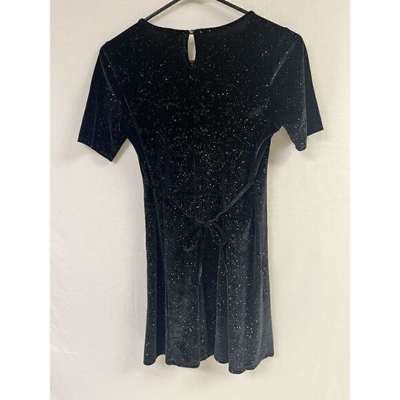 Justice Girls Tunic Short Sleeve Crew neck Velvet with Sequins Dress Black Sz 14 - Picture 2 of 4